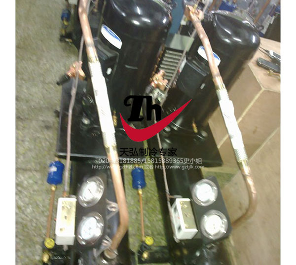 全封闭美国谷轮水冷机组2.jpg