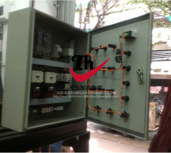 比泽尔30HP+30HP二并联水冷机组2