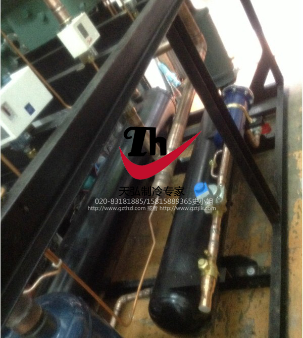 比泽尔30HP+30HP二并联水冷机组4