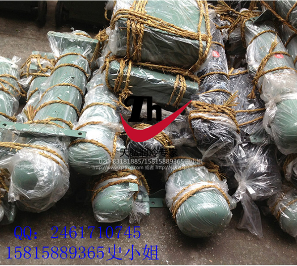 卧式贮液器