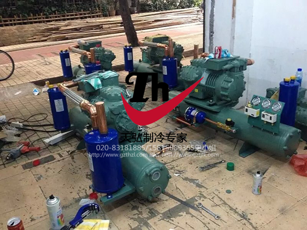 比泽尔水冷机组