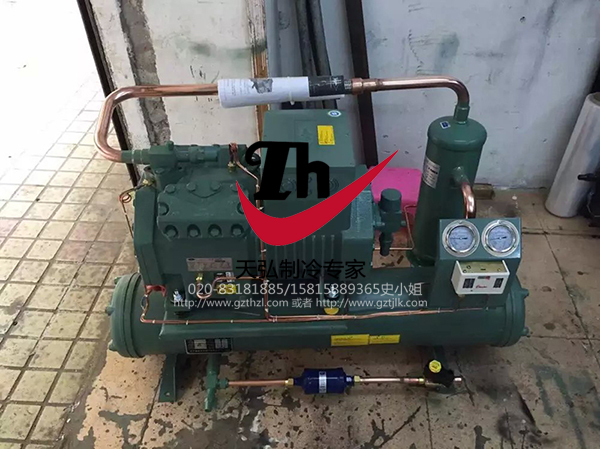 比泽尔水冷机组1.jpg